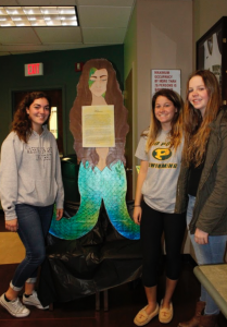 Photo by Adela Ramos (left to right) freshmen Raquel Fernandez, Jessica Arglander, and Caitlin Johnstone